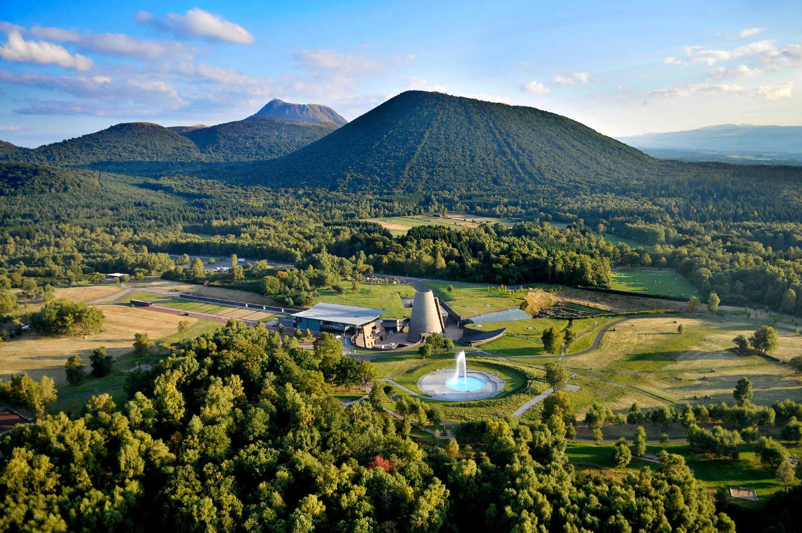 [Image: vulcania-auvergne.jpg]