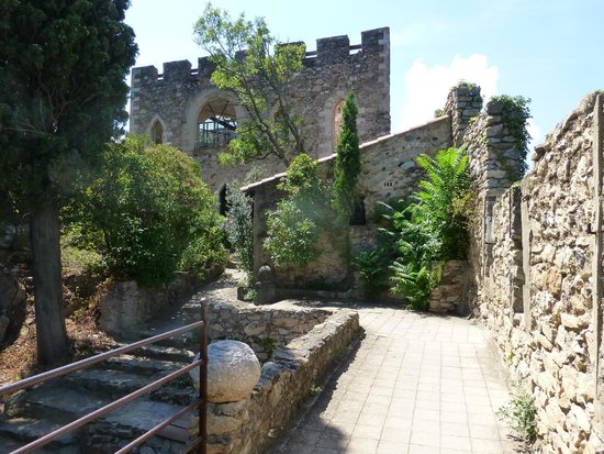 chateau de castelnou