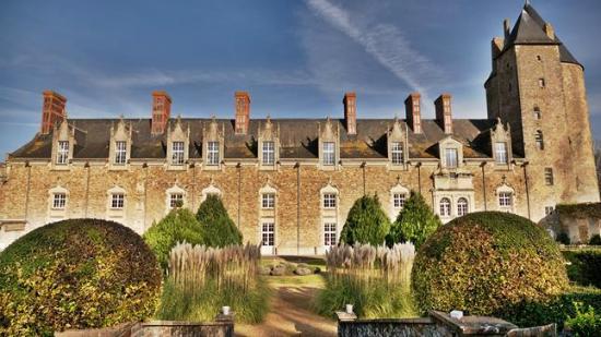 chateau de la groulais