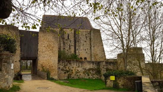 chateau de la madeleine