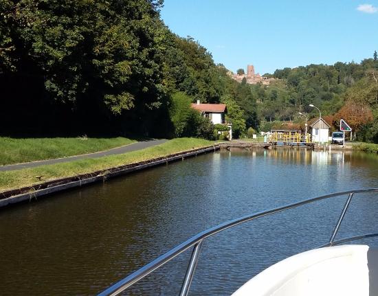 chateau de lutzelbourg