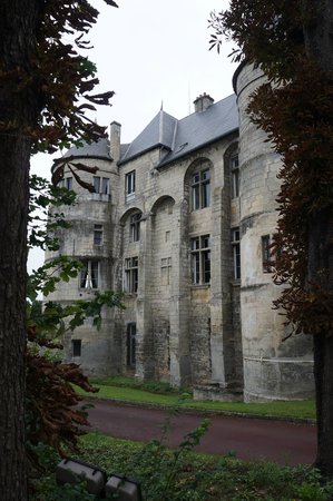 chateau de montataire 1