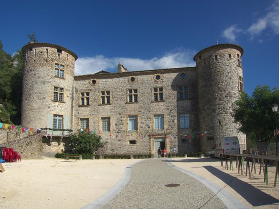 chateau de vogue