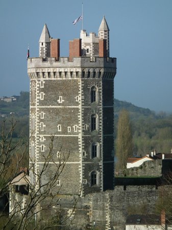 chateau medieval d oudon