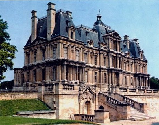 chateau of maisons laffitte