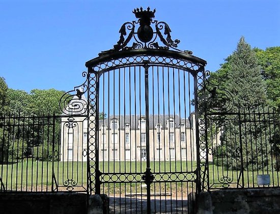 chateau villers en arthies