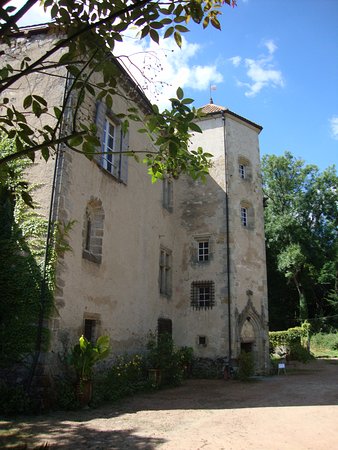 facade chateau