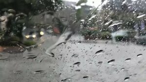 Vannes sous la pluie