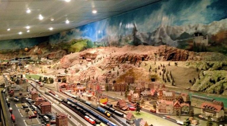 12207 chemin fer clecy 768x427