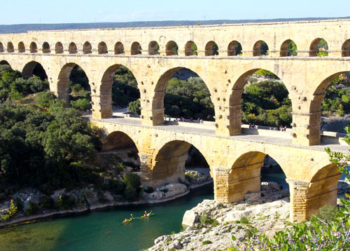 32590 kayak vert pont du gard