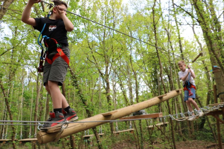 51006 accrofury 768x512