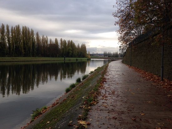 acces sur la rive de