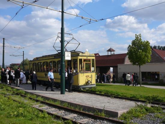 arret devant la ferme