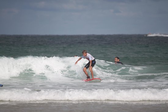 bourdaines surf school