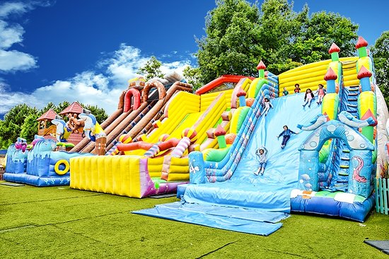 c est une aire de jeux