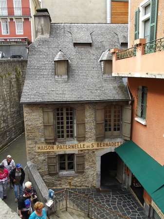 casa natal bernadette