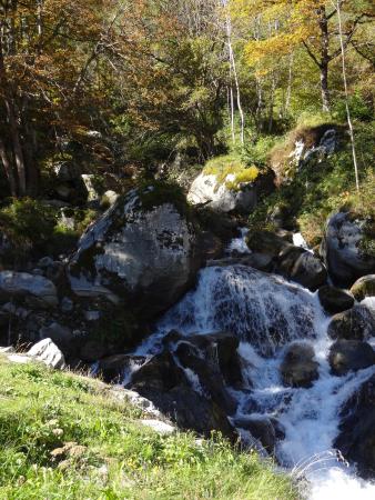 cascade du cerisey cauterets