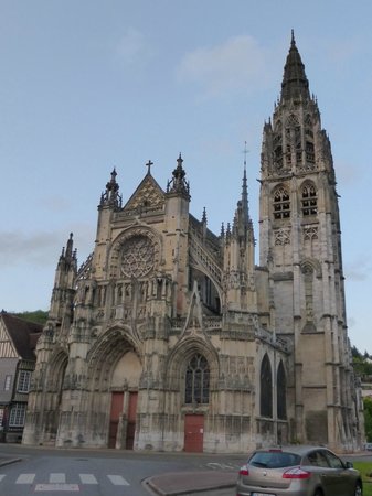 caudebec en caux town