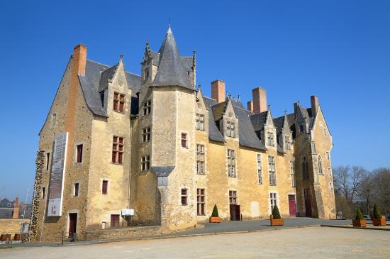 chateau de bauge photo