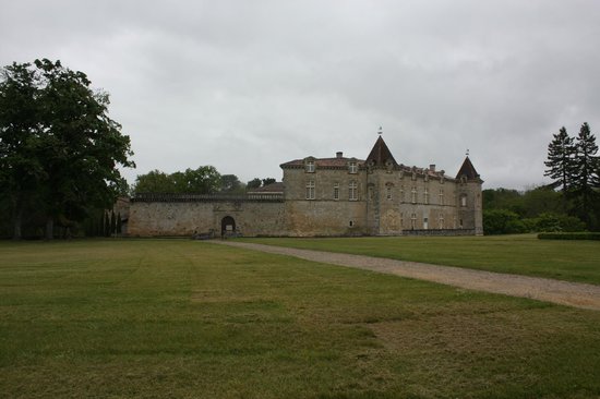 chateau de cazeneuve