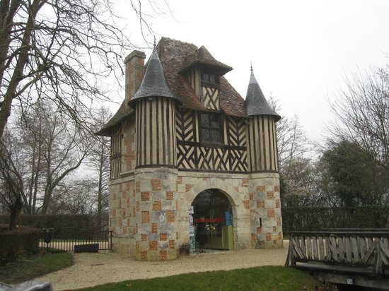 chateau de crevecoeur