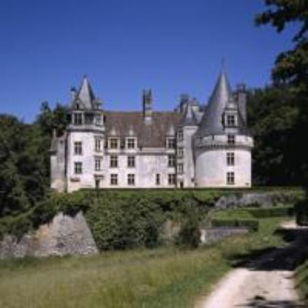 chateau de puyguilhem