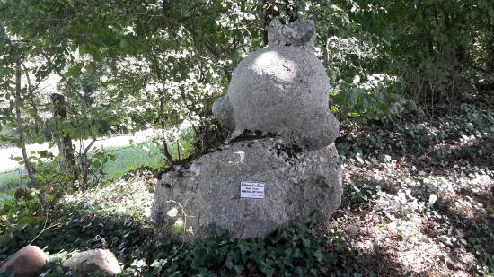 chemin des pierres sculptees