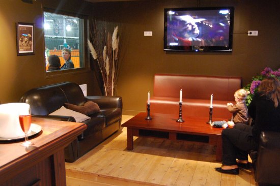 detente a l urbansoccer