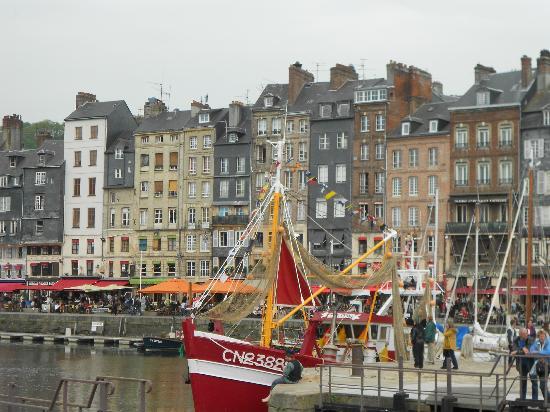 filename le vieux bassin