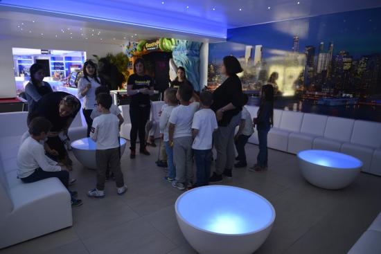 goolfy mini golf indoor