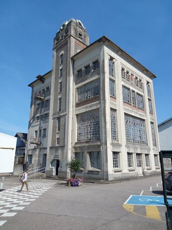 la tour de brassage batiment