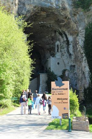 les grottes de la balme