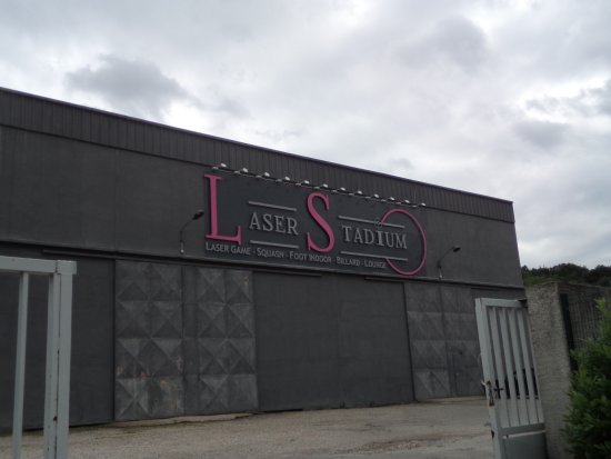 locaux du laser stadium