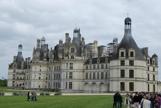 loire valley day tours