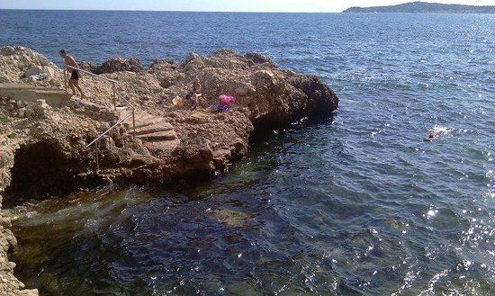 mala beach coastal path