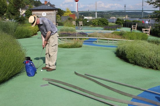mini golf caudebec en
