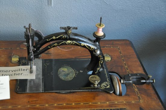 musee barthelemy thimonnier