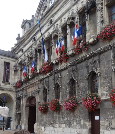 place de l hotel de ville