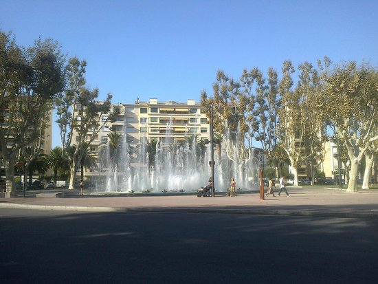 promenade les platanes
