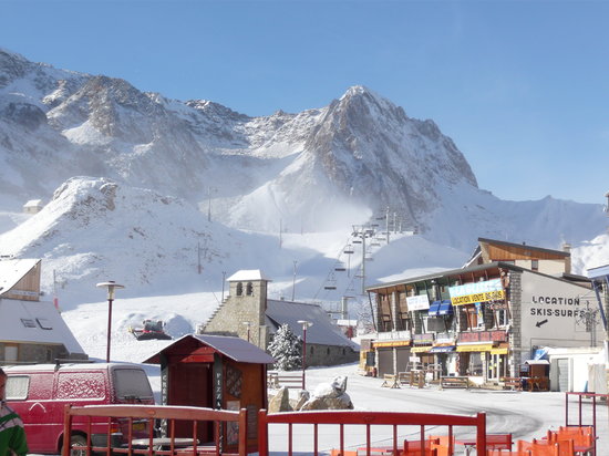 really good bar and restaurant