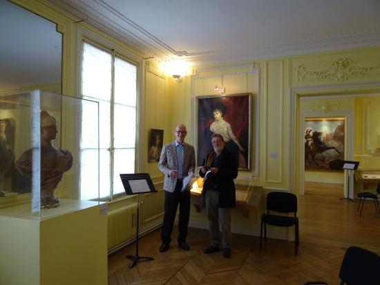 schrijver met journalist