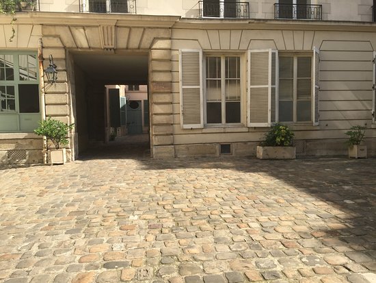 serenity courtyard of