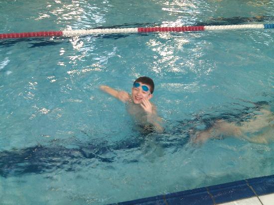 superbe et propre piscine