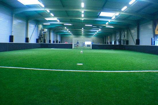 terrain de foot a 5 indoor