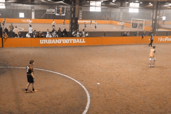 terrain indoor de foot