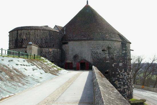 tours de navarre et d