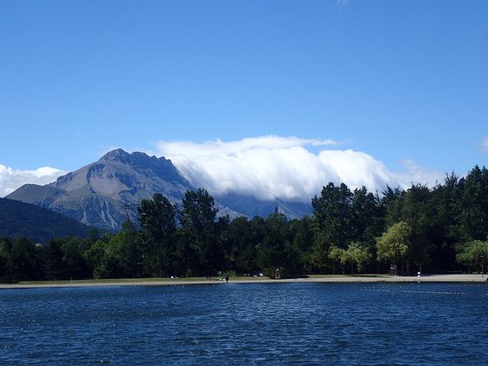 view of the mountains